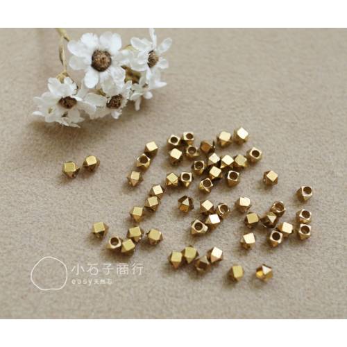 金屬配件-切角方銅珠2.5mm (500入)